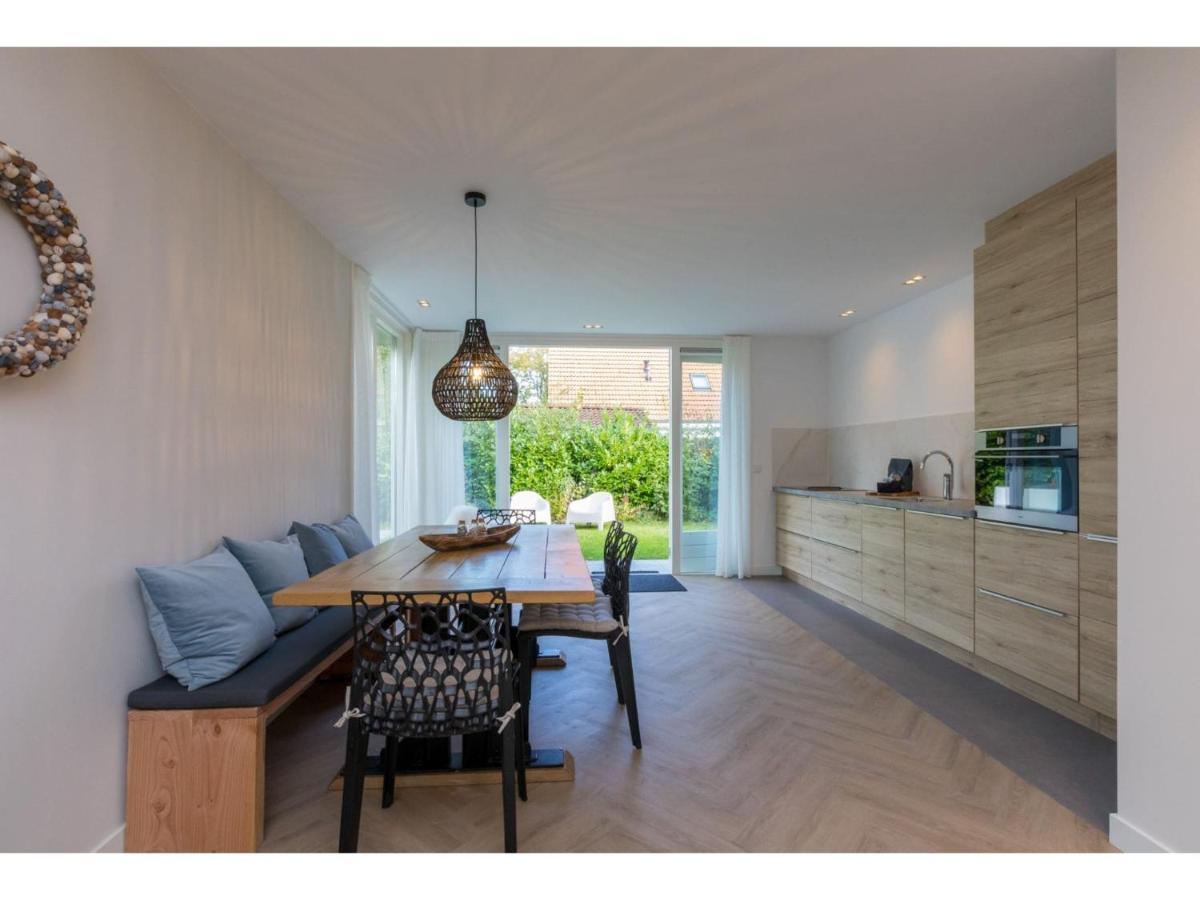 Beautiful Holiday Home With Sauna In A Quiet Wooded Area In Oostkapelle Kültér fotó